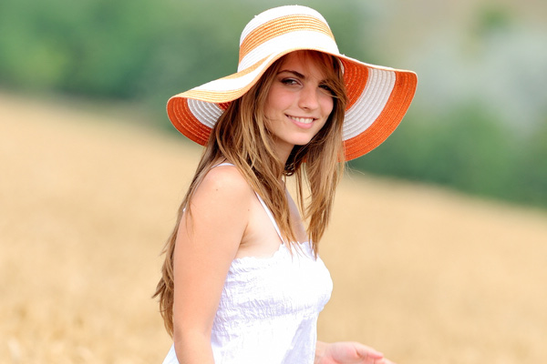 Summer Hairstyles With Hat 3