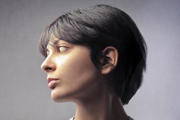 short-hairstyle-for-thick-hair-pixie-with-bangs.jpg