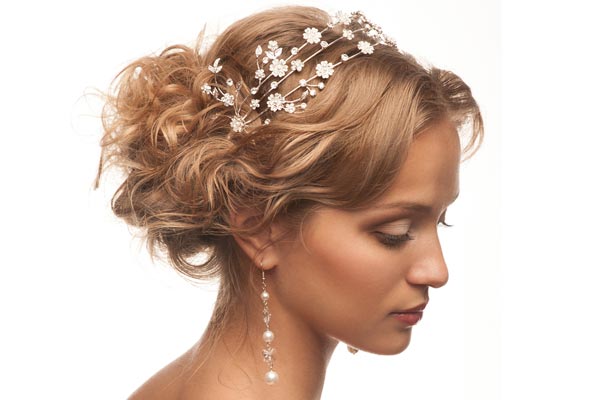 20 Open Hairstyle Ideas for Wedding Functions